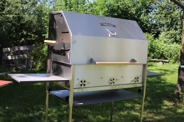 Individueller Edelstahlgrill Nähe von Linz